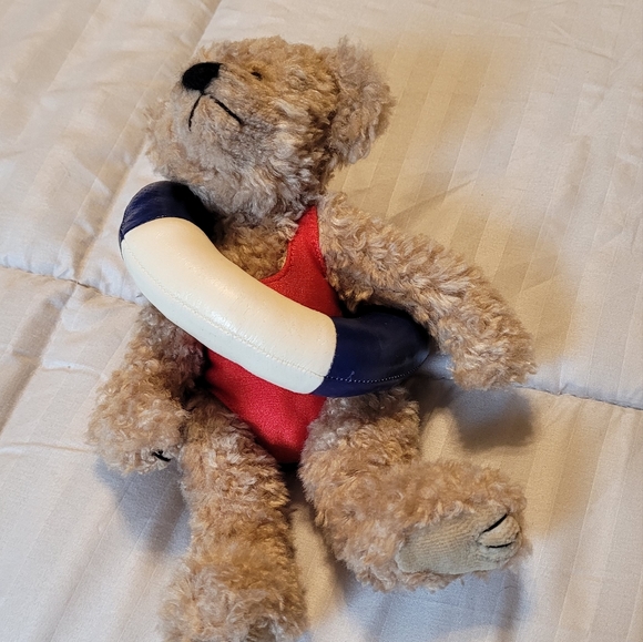 Mini bear with lflife preserver - Picture 2 of 4
